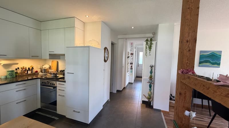 Modern 3-room apartment with balcony (3)