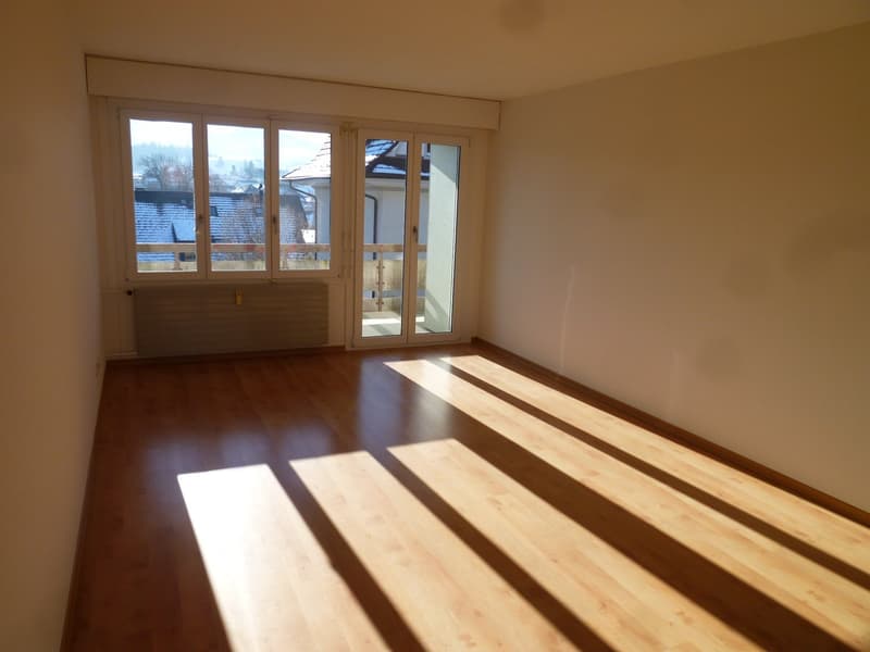 Appartement lumineux 4.5 pièces avec balcon spacieux (4)