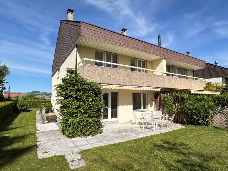 Gepflegtes + neu saniertes 5.5-Zimmer-Doppeleinfamilienhaus in Allmendingen bei Bern (2)