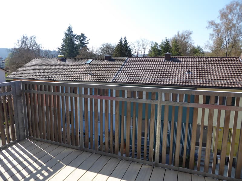 Sehr helle, sonnige 2-Zi. Wohnung im 2. OG (7)
