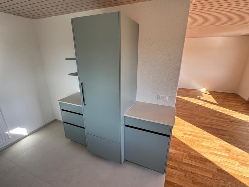 ***Erstvermietung nach Sanierung*** - 4.5-Zimmerwohnung mit Weitblick (2)