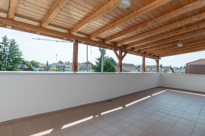 ...und vorgelagerter Terrasse