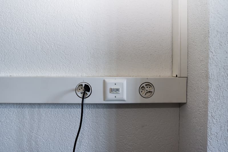 Elektro-, Telefon- und Netzwerkausrüstung