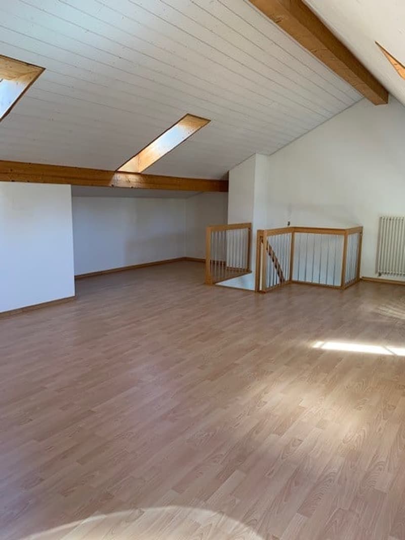 Wonderful 3.5-room maisonette apartment with gallery in Schachen (8)