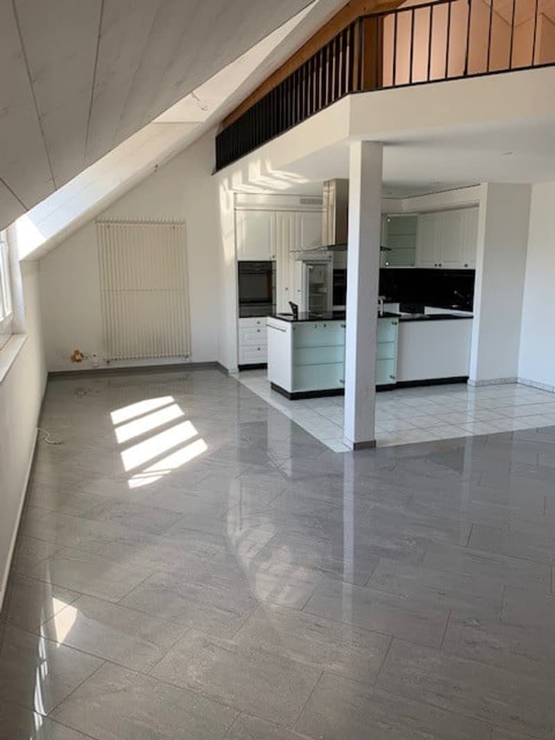 Wonderful 3.5-room maisonette apartment with gallery in Schachen (4)
