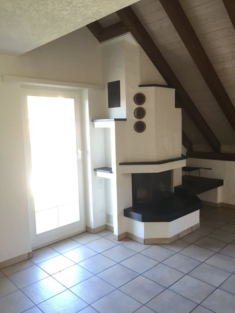 6.5-Zimmer-Dachwohnung in Haus mit viel Charme (8)