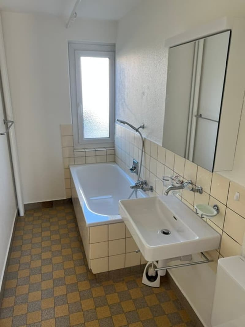 4-Zimmerwohnung Nähe Kantonsspital (13)