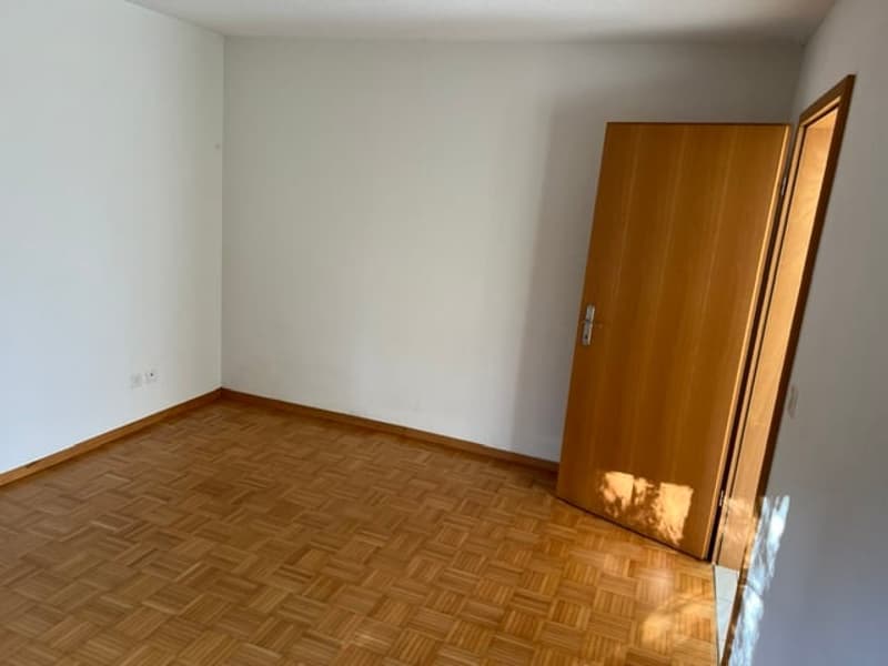 2.5-Zimmerwohnung mit Gartensitzplatz (8)
