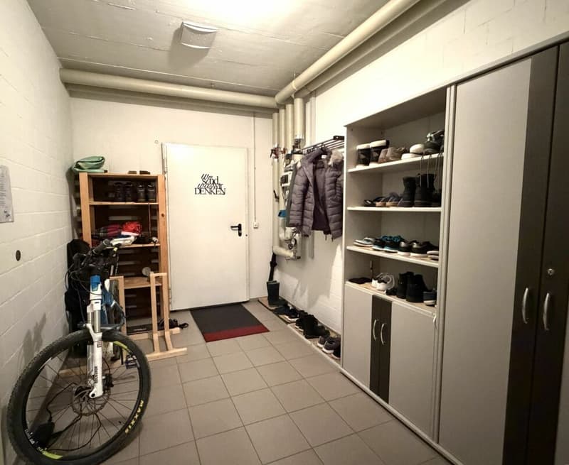 Durchgang zu Garage