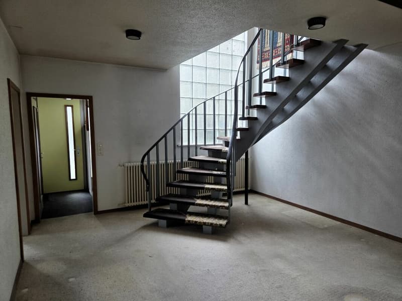 5.5 Zi-Einfamilienhaus mit grosszügiger Parzelle, entsprechendem Gestaltungsraum und wunderbarer Aussicht (4)