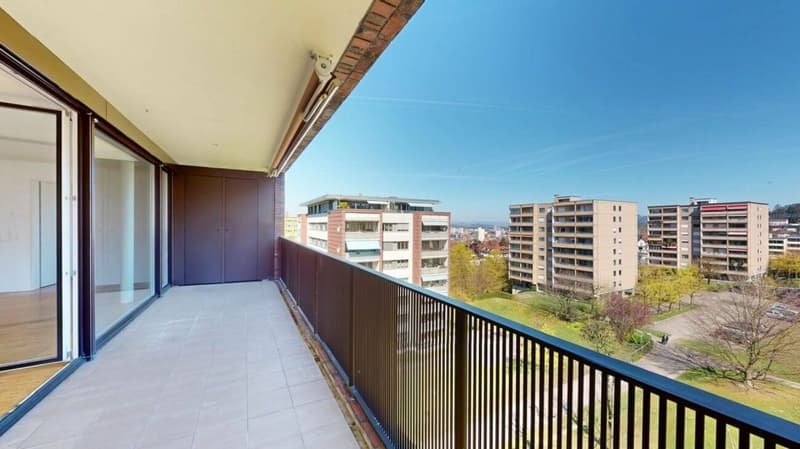 grosszügiger Balkon