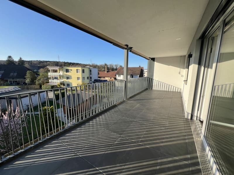 Balkon mit Abendsonne