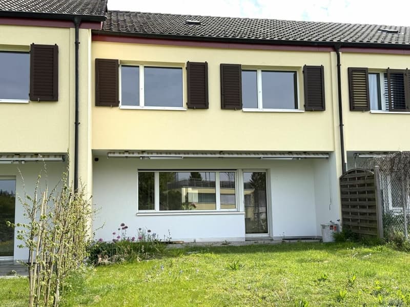 5 1/2 Zimmer - Reihenhaus mit Potential für individuelle Gestaltung (12)