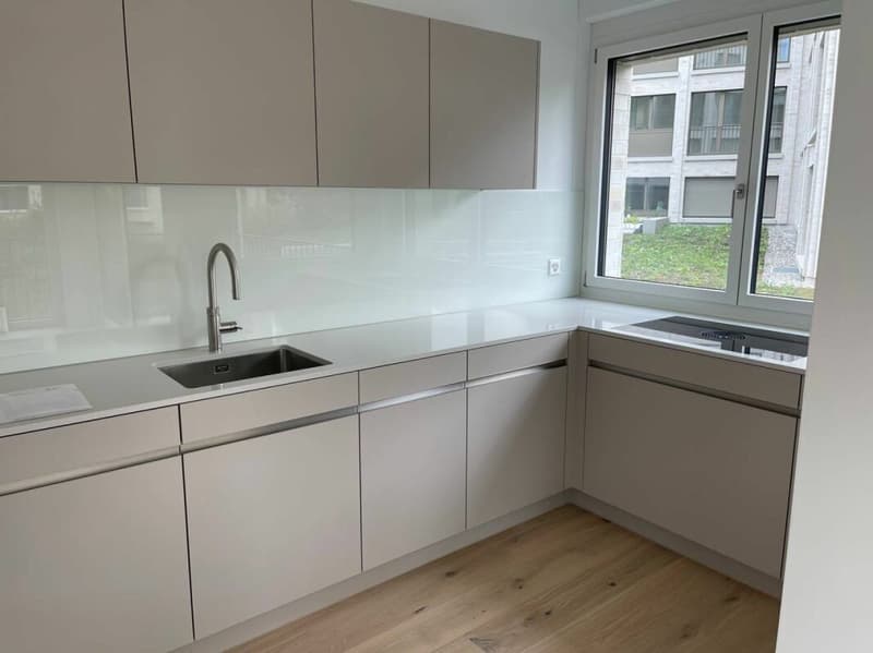 Exklusive 3,5-Zimmer-Neubauwohnung mit 89 m2 in Binningen (4)