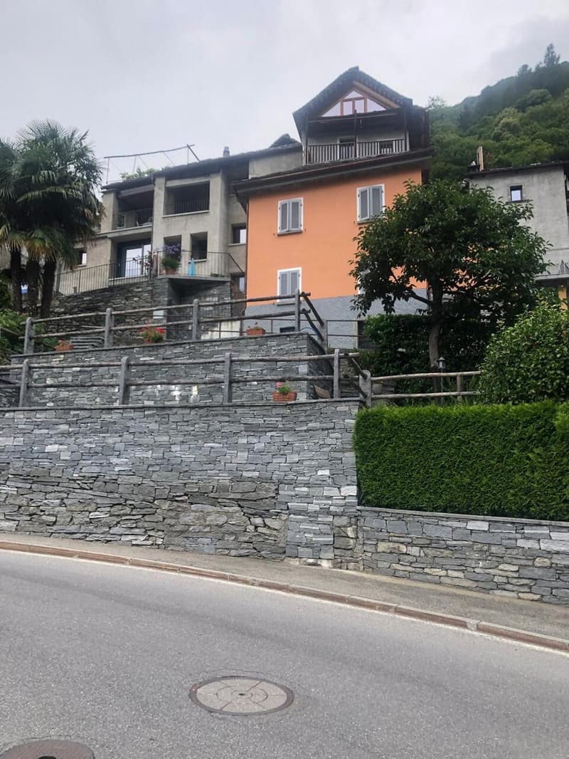 Charmantes Tessinerhaus an sonniger Aussichtslage in der Valle Maggia (2)