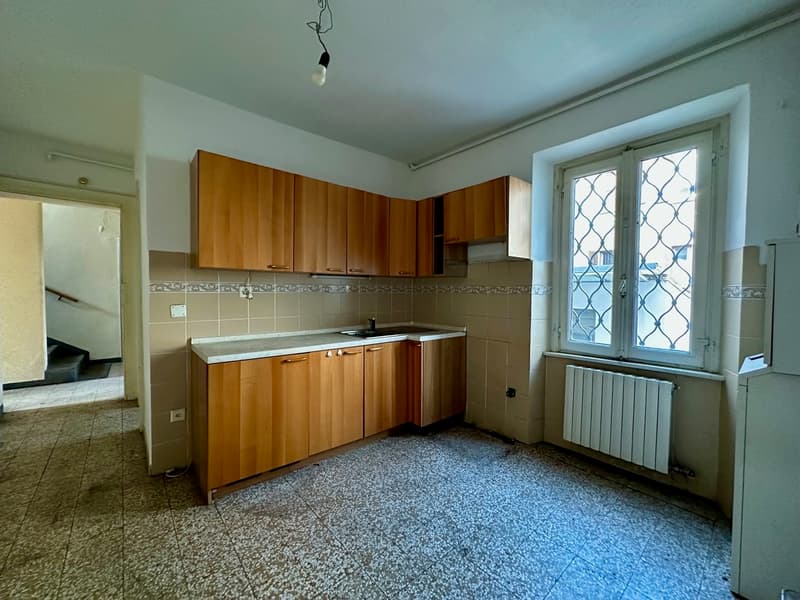 Gebäudekomplex mit Innenhof / Complesso di stabili con corte interna (7)