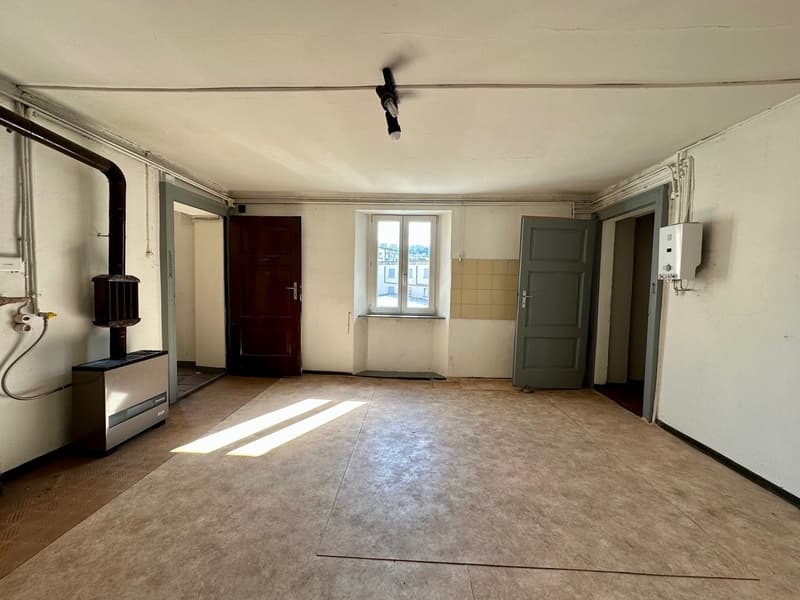 Gebäudekomplex mit Innenhof / Complesso di stabili con corte interna (13)