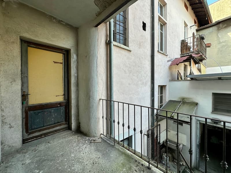Gebäudekomplex mit Innenhof / Complesso di stabili con corte interna (12)