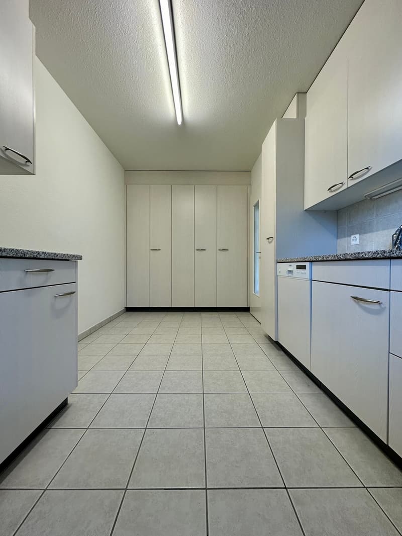 Günstige Wohnung mit Balkon und Garage (8)