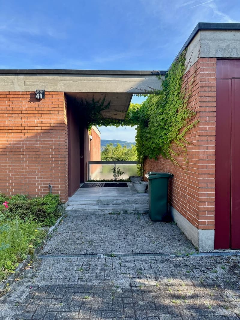 Architektenhaus mit Weitsicht an ruhiger Lage in Reinach BL (2)