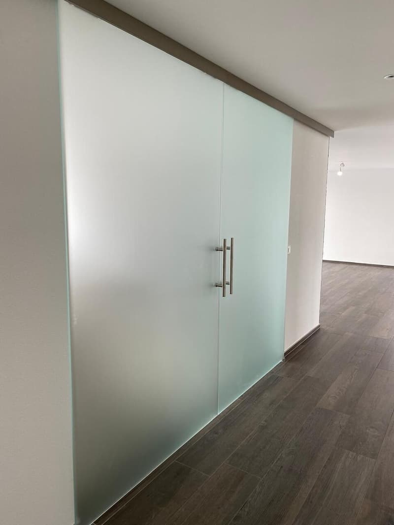 Moderne Designer-Attikawohnung mit Aussichtsterrasse (8)
