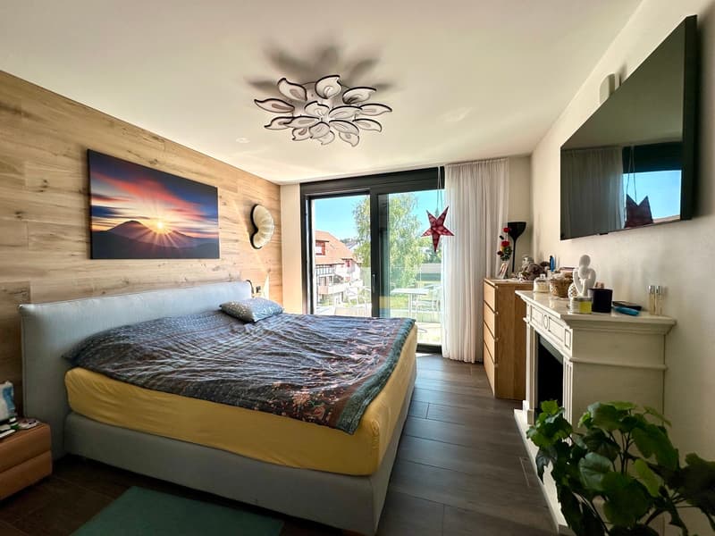 Moderne Designer-Attikawohnung mit Aussichtsterrasse (13)