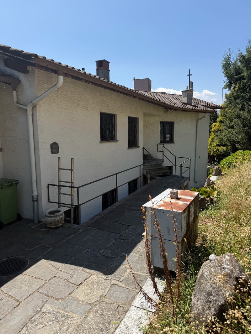 Appartement lumineux de 2.5 pièces à Brione sopra Minusio – Vue sur le lac (9)