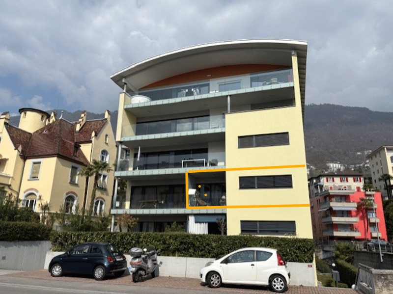 Luminoso appartamento di 2.5 locali con vista panoramica a Muralto (9)