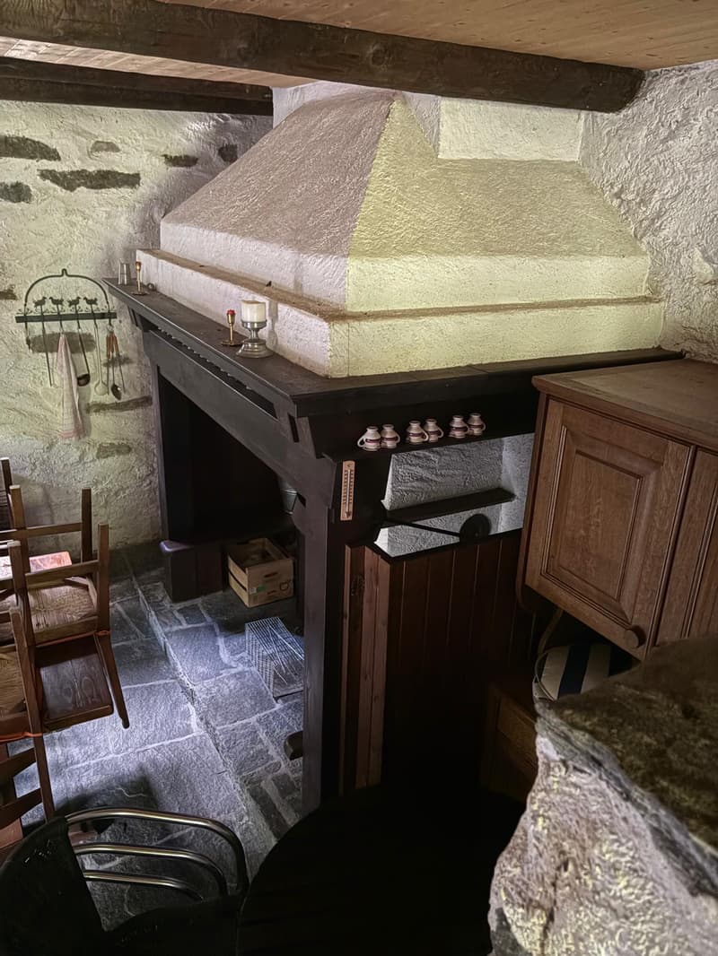 Casa Rustica di 3.5 Locali a Moghegno, Vallemaggia (8)