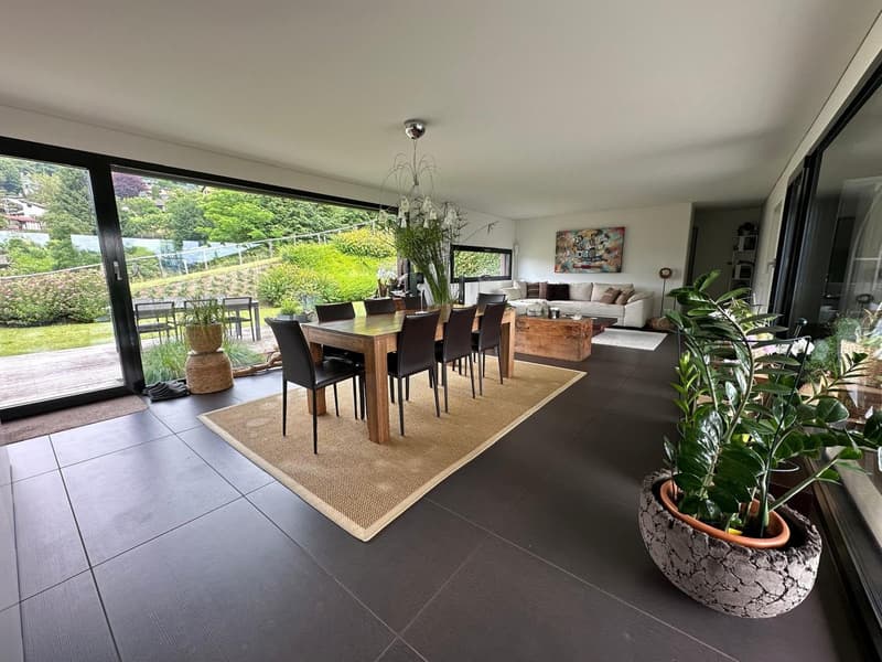 Elegante appartamento di 5 locali a Davesco-Soragno con grande giardino (22)