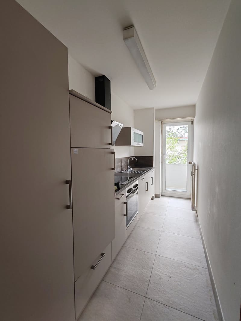 Appartement 2 pièces lumineux avec balcon sur Bäumlihofstrasse à Bâle (5)