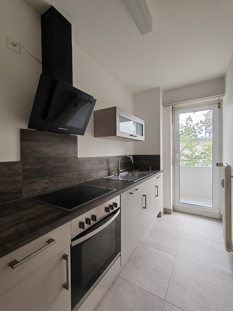 Appartement 2 pièces lumineux avec balcon sur Bäumlihofstrasse à Bâle (7)