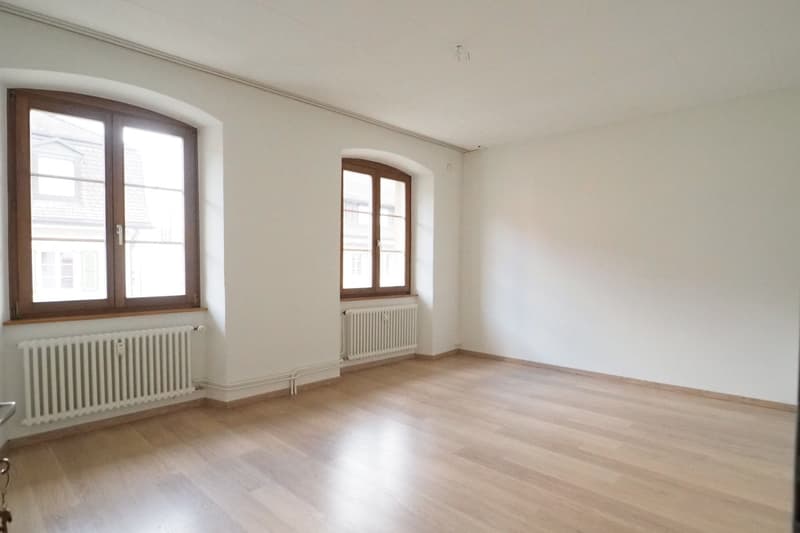 Zu vermieten eine Grosszügige 6.5 Zimmer Duplex-/Maisonette-Wohnung im Stedtli Laufen. (4)