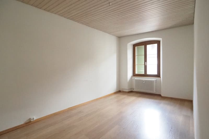 Zu vermieten eine Grosszügige 6.5 Zimmer Duplex-/Maisonette-Wohnung im Stedtli Laufen. (6)