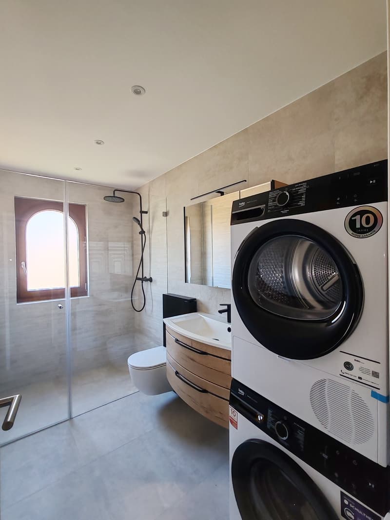Erstbezug nach Renovation – Helle 4.5-Zimmer-Wohnung mit zwei sonnigen Balkonen (7)