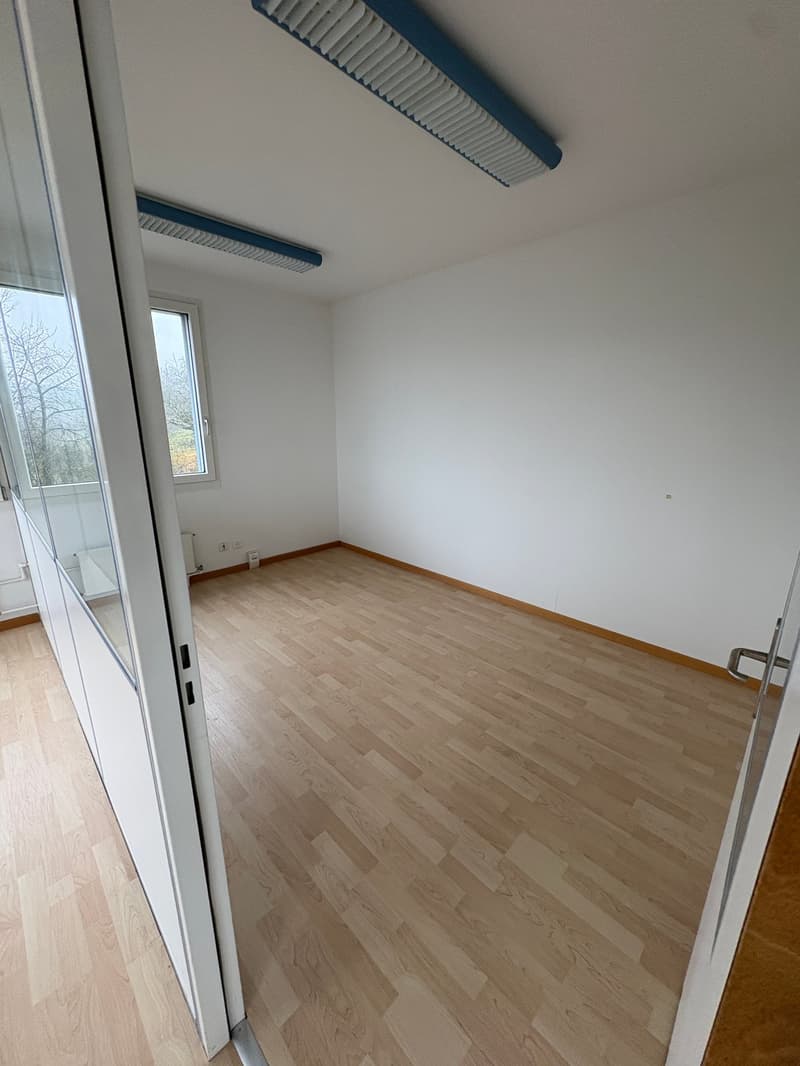 Büro mit einer Gesamtfläche von 45.76 m² (3)
