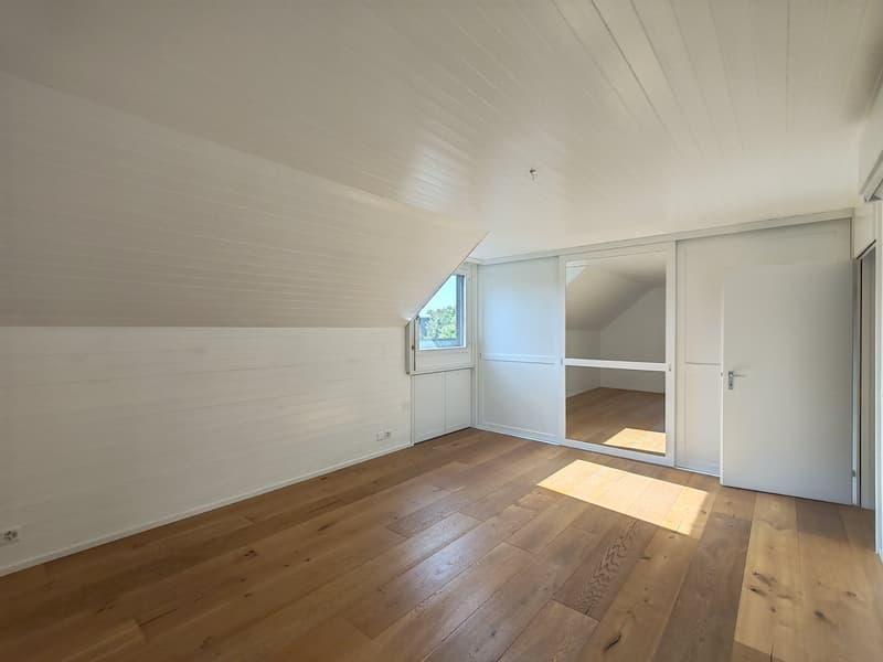 Exklusives 5½-Zimmer-Einfamilienhaus mit Garten, Balkon und Garage in Arlesheim (11)