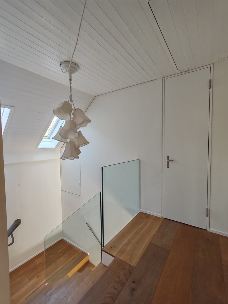 Exklusives 5½-Zimmer-Einfamilienhaus mit Garten, Balkon und Garage in Arlesheim (7)
