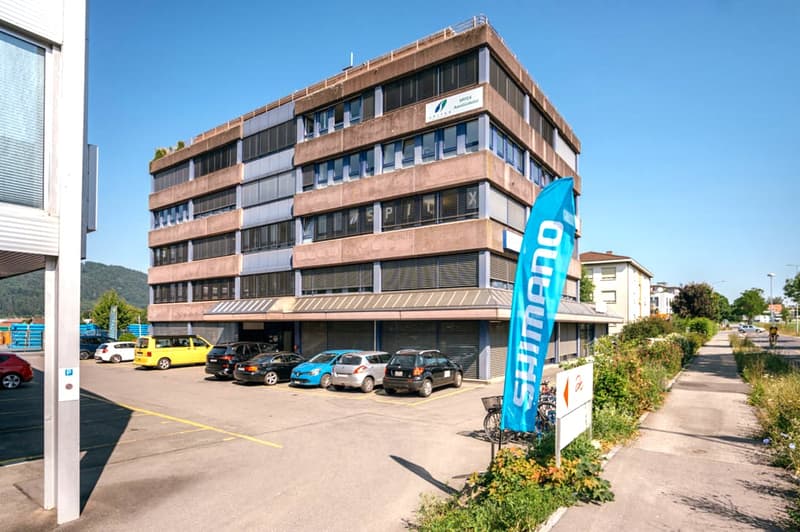 Ca. 400 m2 Büroflächen im 3.OG mit Sicht zu Eigern, Mönch und Jungfrau