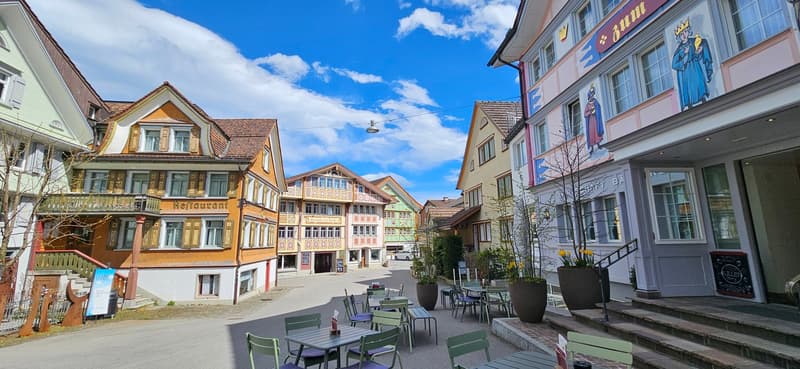 Historic Appenzeller house (Gasthaus Linde) in the heart of the village (18)