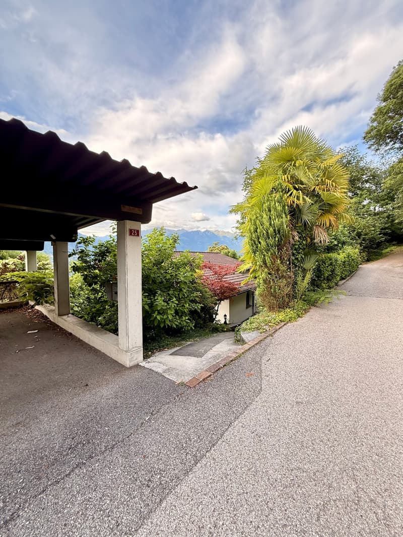 Rustikales Tessiner Haus mit Blick auf den Lago Maggiore in Gambarogno (3)