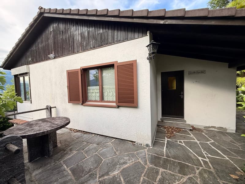 Rustikales Tessiner Haus mit Blick auf den Lago Maggiore in Gambarogno (4)