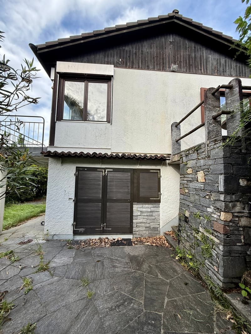 Rustikales Tessiner Haus mit Blick auf den Lago Maggiore in Gambarogno (6)