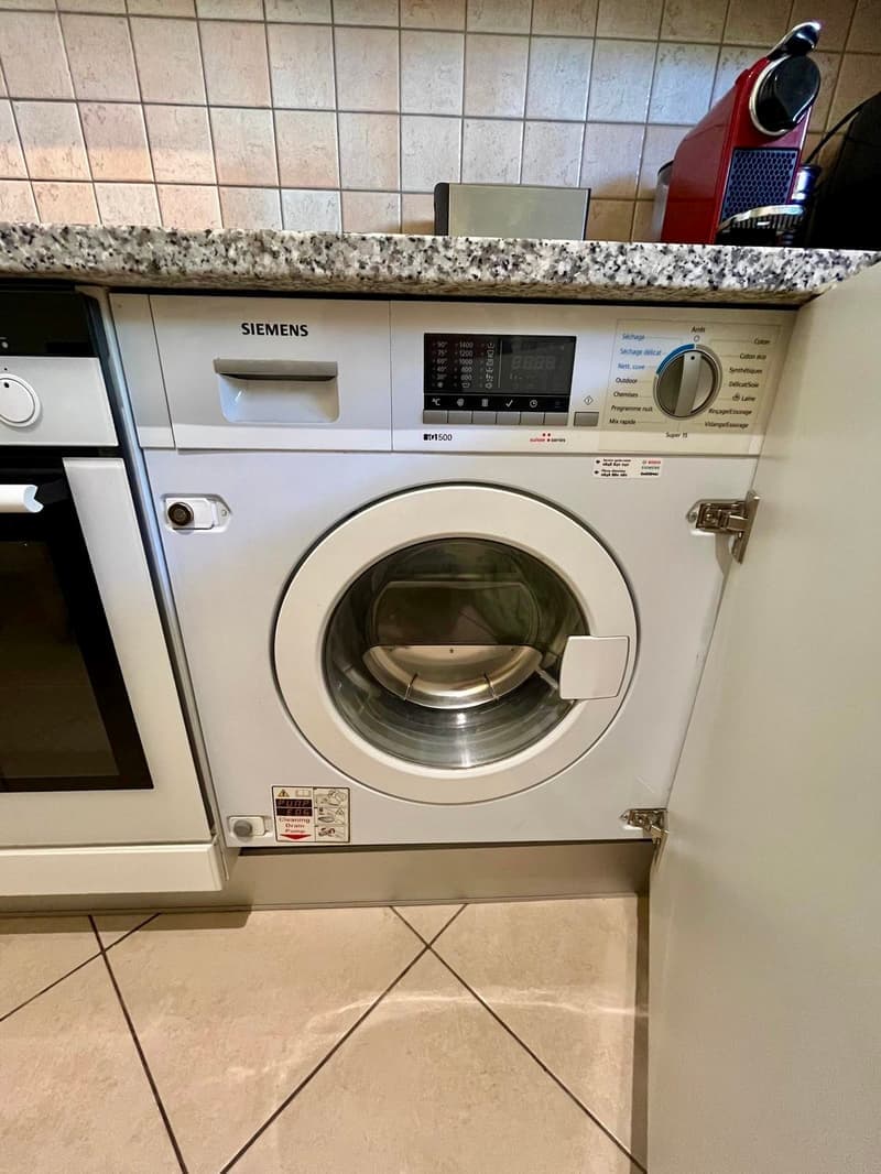 Charmant appartement de 3,5 pièces avec balcon à Genève (15)