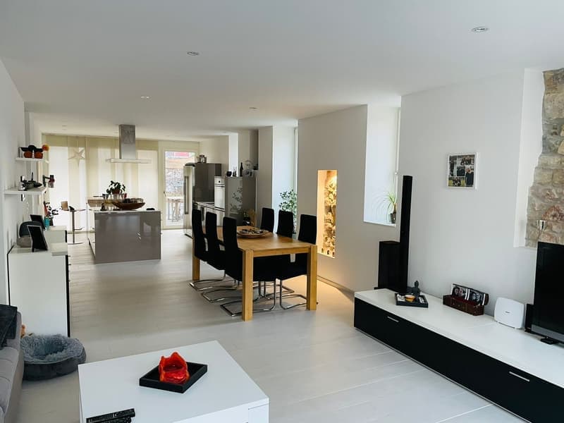 Helle 4.5-Zimmer-Wohnung mit Balkon und Garage in Münchenstein (11)