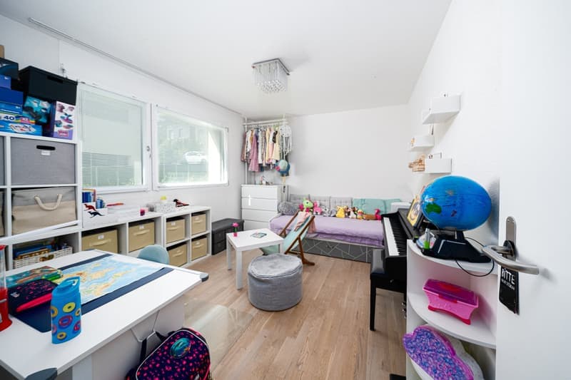 Moderne 4.5-Zimmer-Wohnung an sonniger Hanglage in Wülflingen (7)