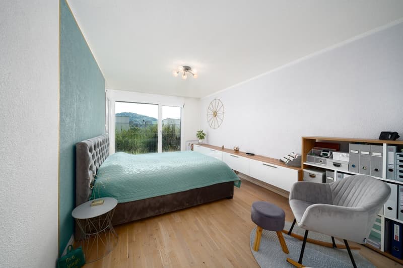 Moderne 4.5-Zimmer-Wohnung an sonniger Hanglage in Wülflingen (6)
