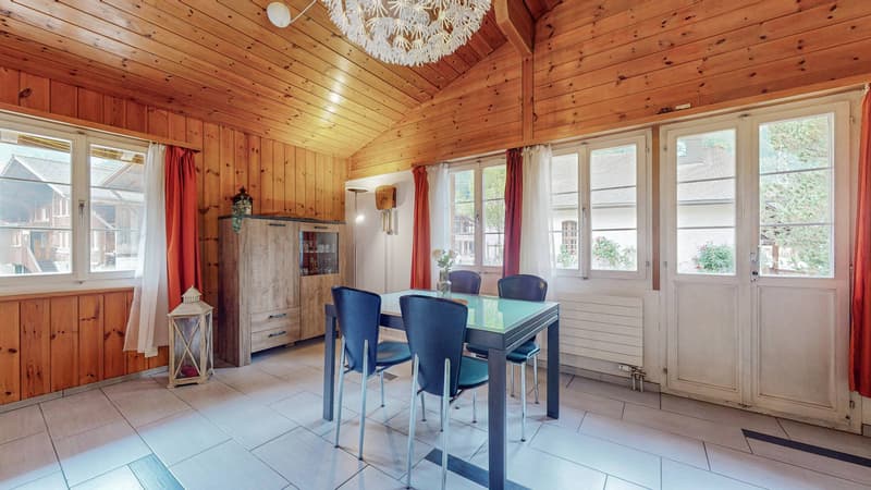 AFFORDABLE CHALET CHARM (4)