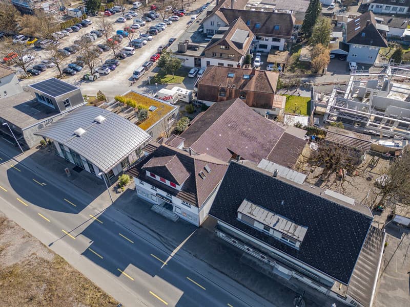 RESIDENTIAL AND COMMERCIAL BUILDING WITH HISTORY - FORMER CINEMA WITH POTENTIAL (4)