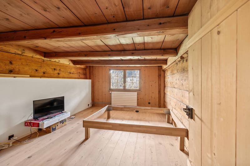 CHARMANTE MAISON MITOYENNE AVEC VUE SUR LE LAC ET POÊLE SUÉDOIS À PFÄFFIKON (5)